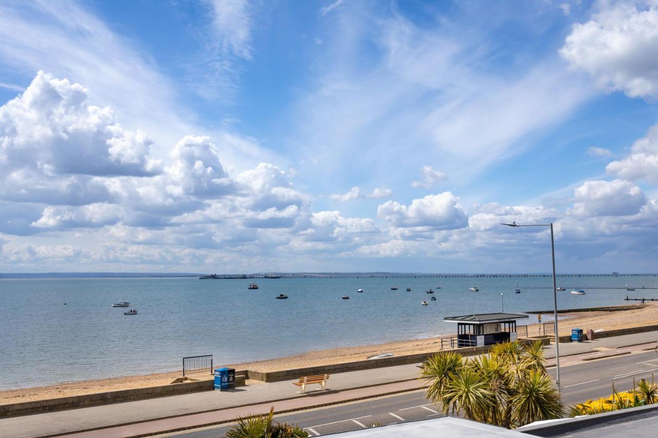 Roslin Beach Hotel Southend-on-Sea Buitenkant foto